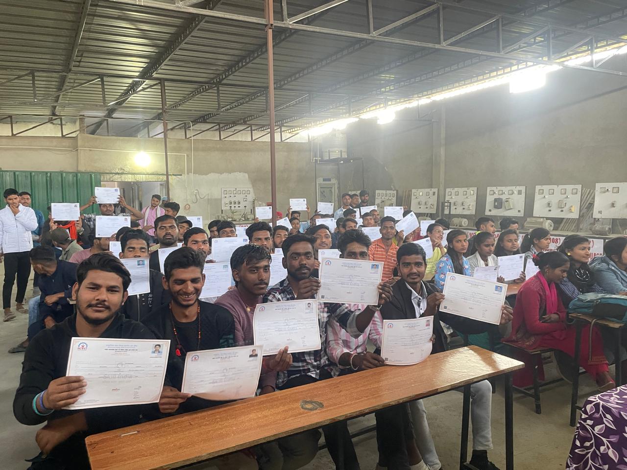 Certificate Distribution Photo 15